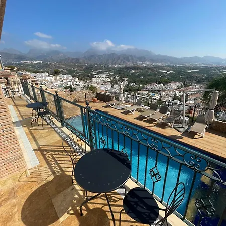 Villa Vista Lara. Relajate Y Disfruta. Nerja